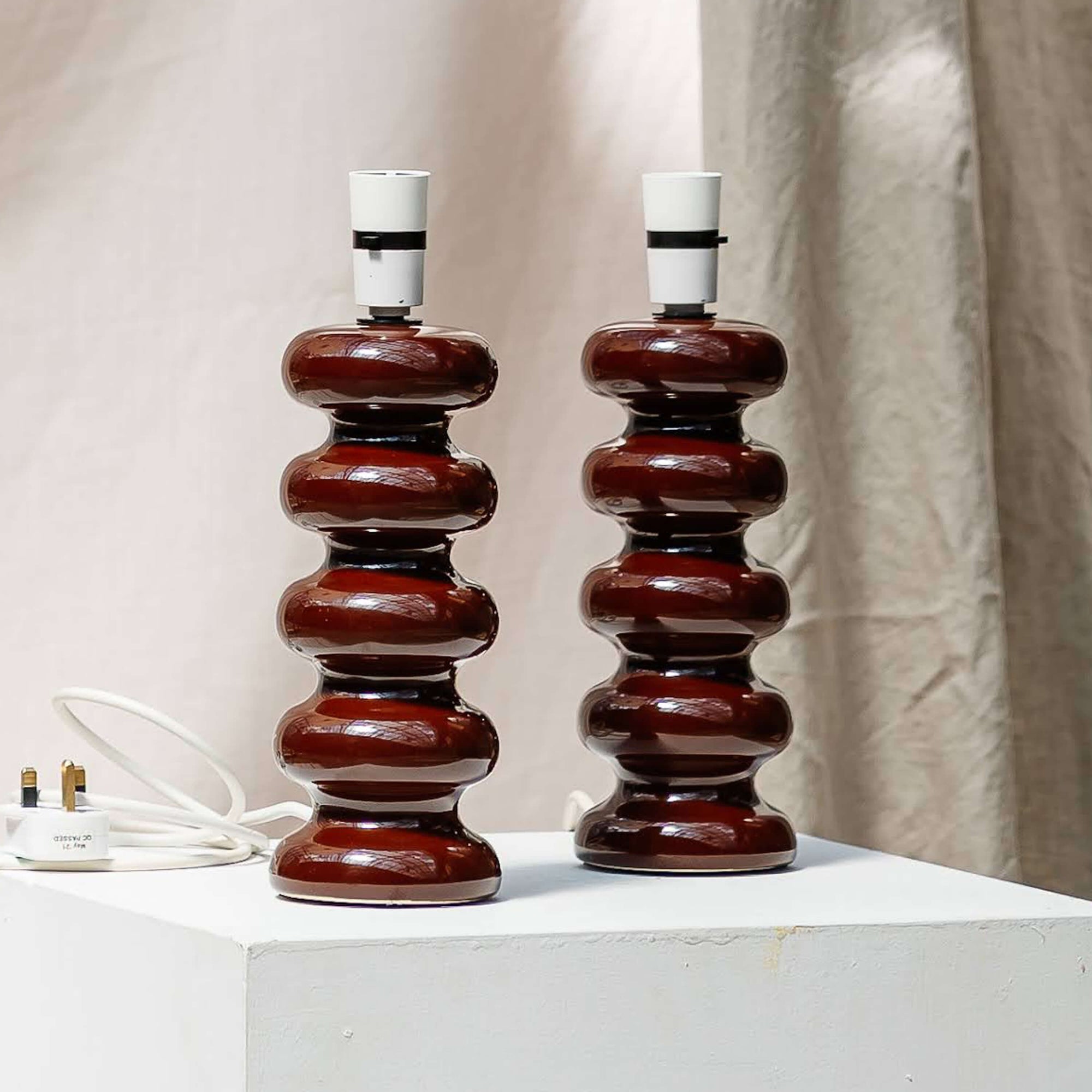 Brown ceramic wiggle table lamp base