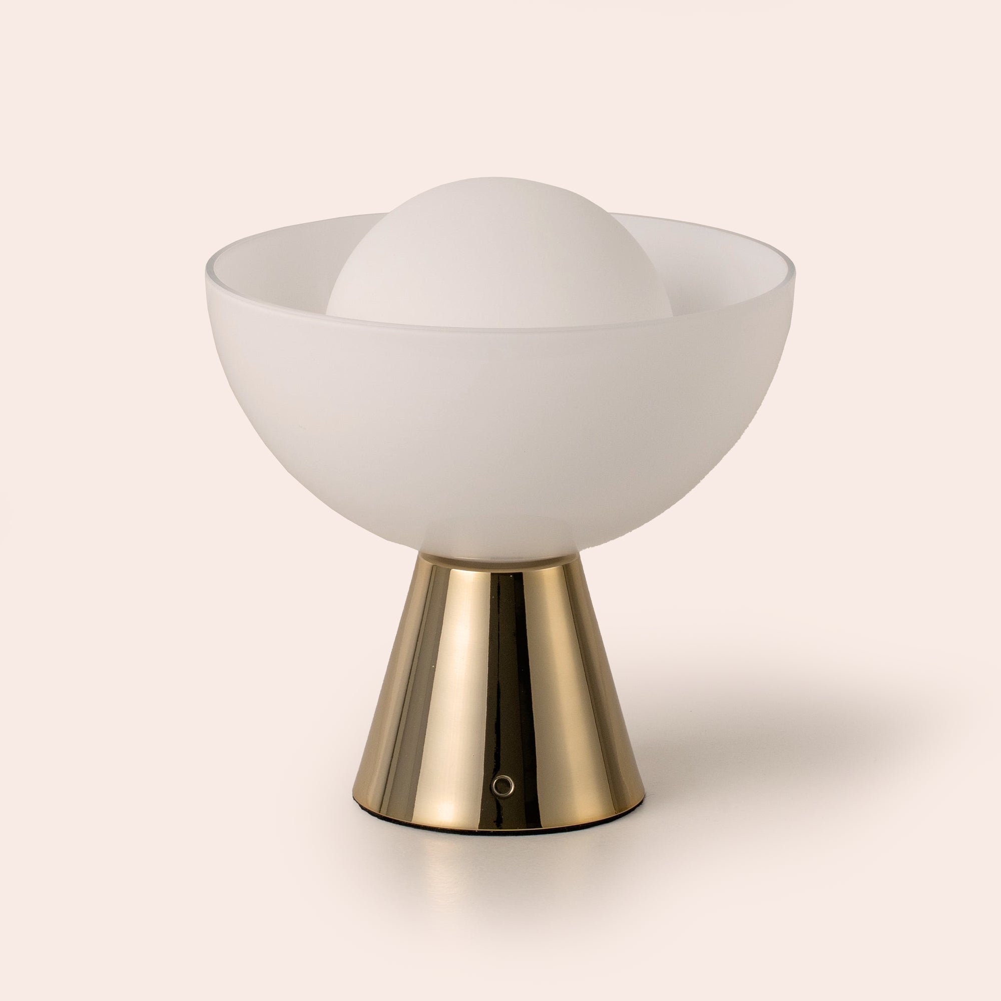 Brass dome cordless table lamp