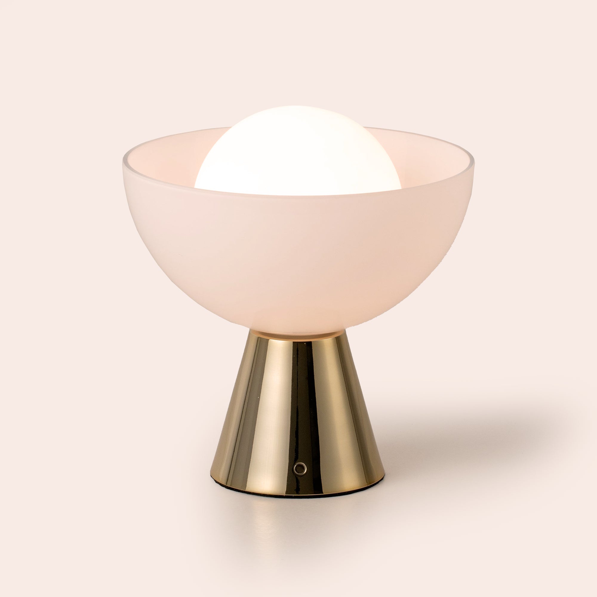 Brass dome cordless table lamp