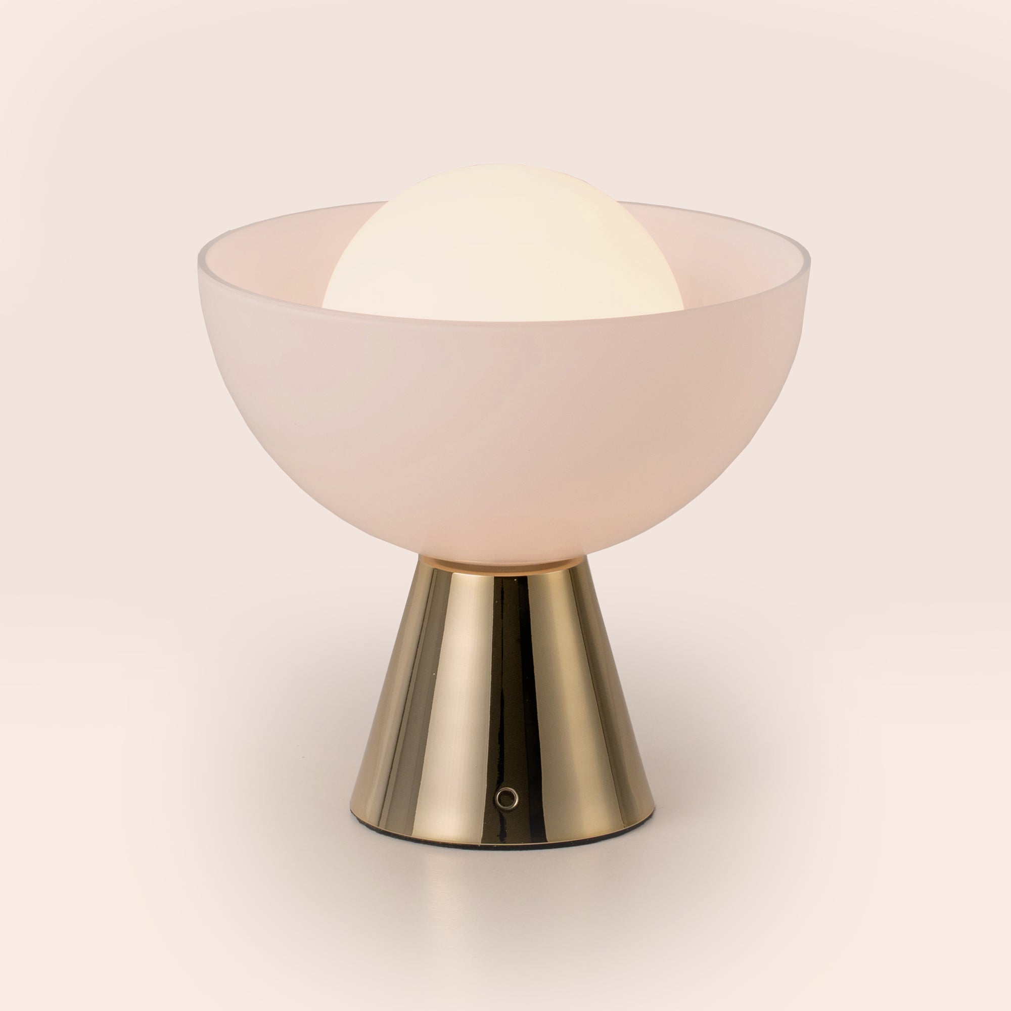 Brass dome cordless table lamp