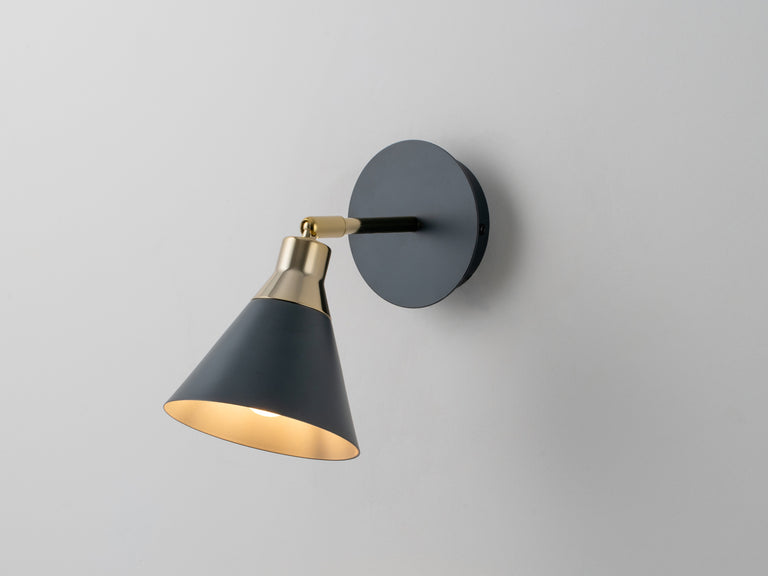 Cone wall light