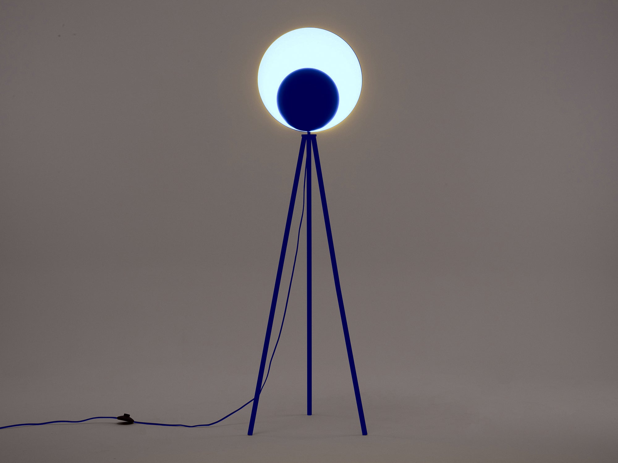 Blauwe diffusor vloerlamp